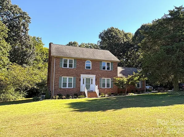 1312 Bennington Dr NW, Concord, NC 28027