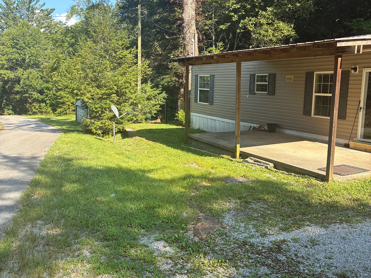 2 bed, 840 sqft, $950 — Photo 2