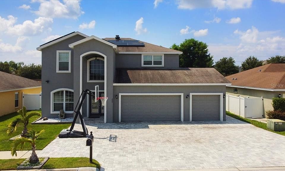 1st image of 223 Highland Meadows Pl