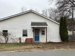 9 East Dr, Queensbury, NY 12804