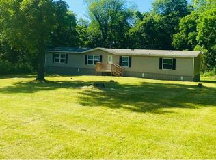 32 Kenneth Barrett Rd, Booneville, KY 41314