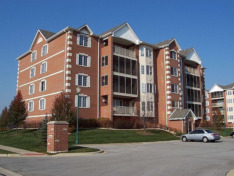 1st image of 7722 Greenway Blvd #4NE