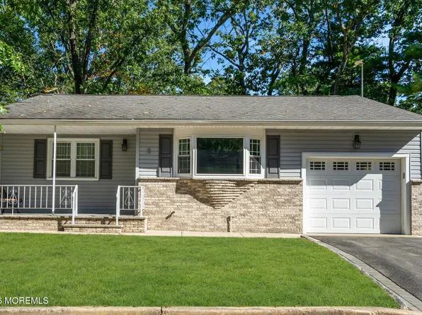 5 Nebraska Road, Whiting, NJ 08759