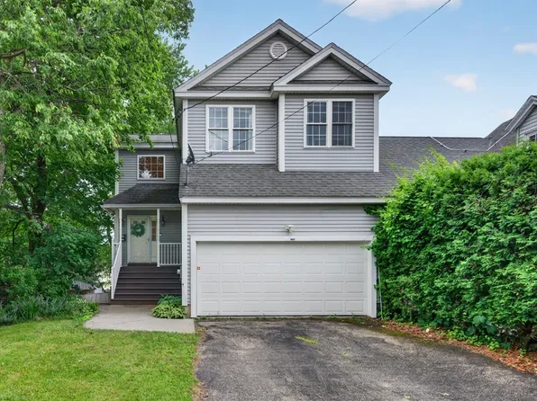 16-16A Burghardt St, Worcester, MA 01604