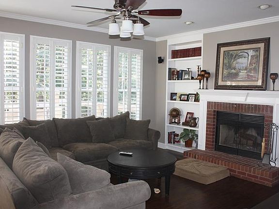2nd image of 206 Plum Orchard Way
