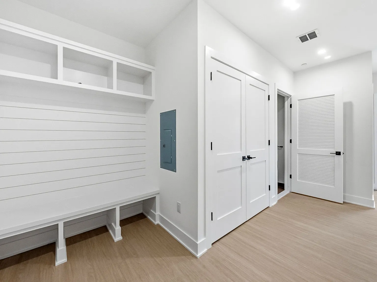 2 bed, 1500 sqft, $4,900 — Photo 4