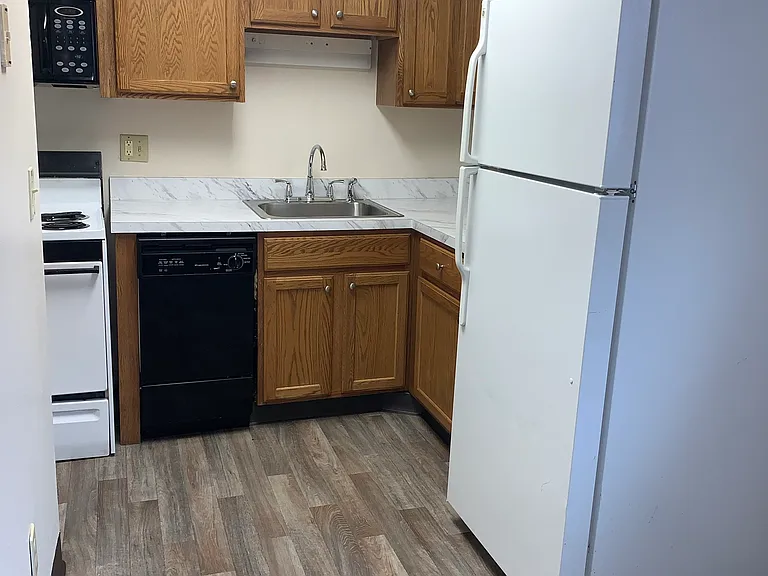 2248 Canyon Tree Dr — Photo 9