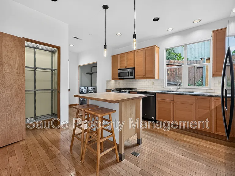 5049 SW View Point Ter #B — Photo 18