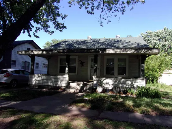 1020 N 2nd St, Arkansas City, KS 67005