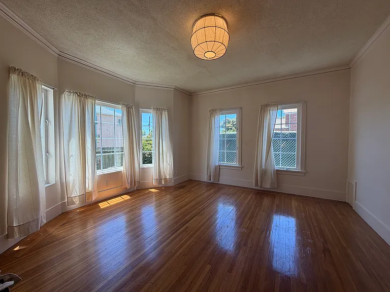 2030 Ashby Ave #3 — Photo 14
