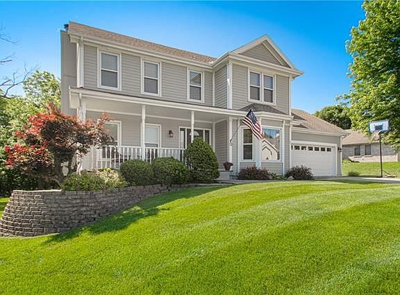 2nd image of 505 Amesbury Dr