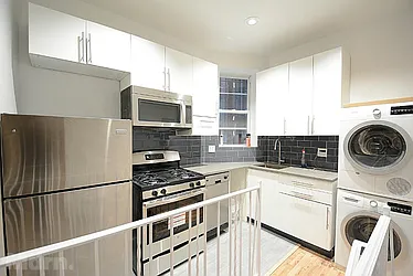 Rented by Mdrn Residential