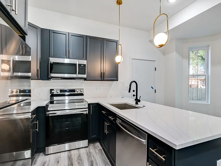 4735 Hazel Ave — Photo 37