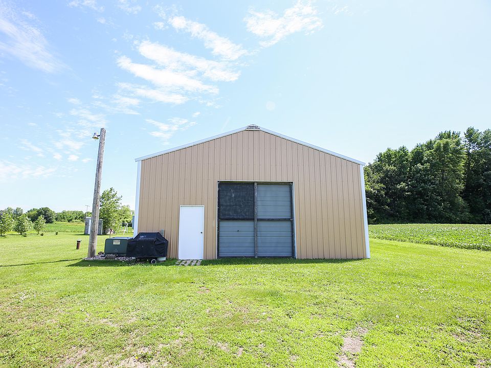 1st image of 6915 County Road 82 SE