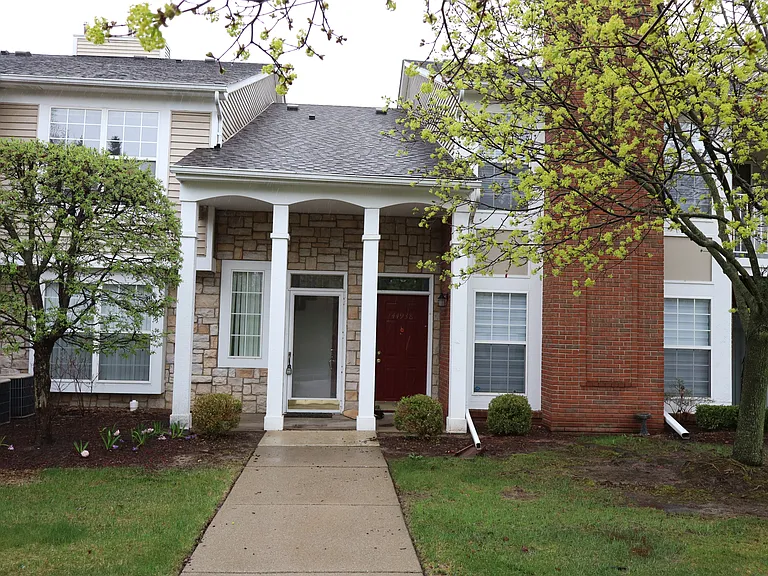 44944 Marigold Dr — Photo 1