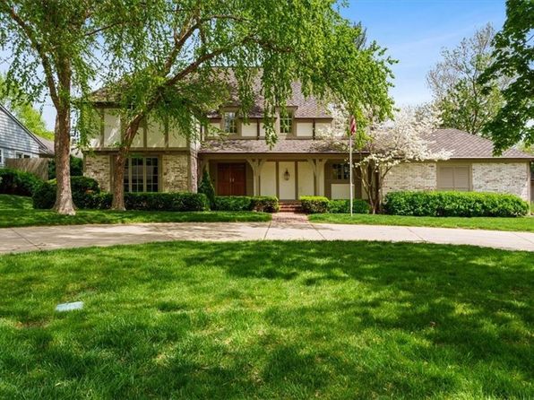 3500 W 63rd St, Mission Hills, KS 66208
