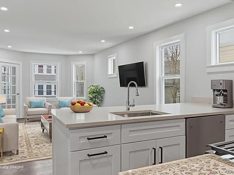 18 Ronan St #2 — Photo 24