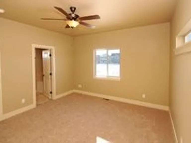 2127 Cocklebur Ln — Photo 11