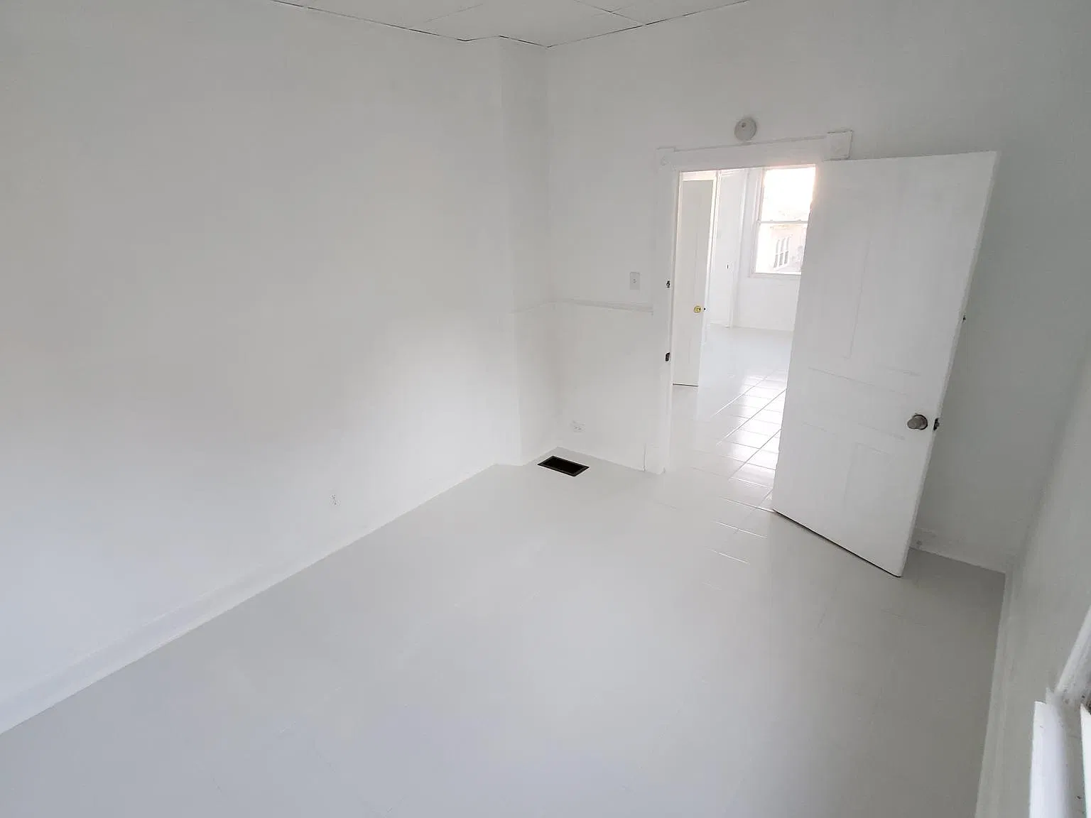 2 bed, 9999 sqft, $1,430 — Photo 1