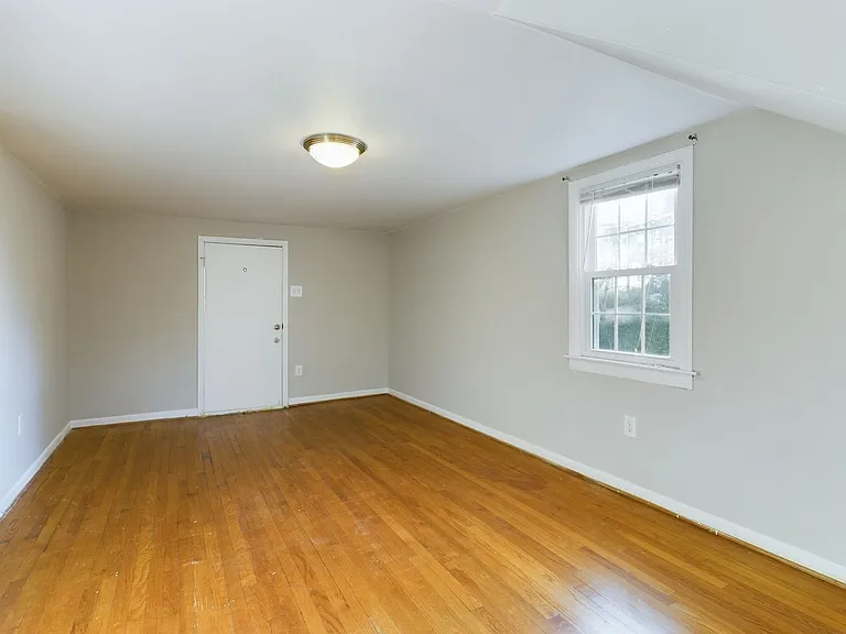 2513 Libbie Ave — Photo 22