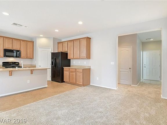 2nd image of 7641 Jasmine Falls Dr