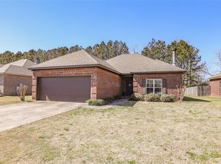 60 Hearth Haven Dr, Wetumpka, AL 36092