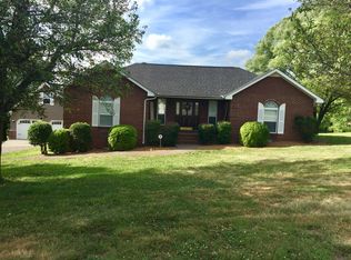 30 Ridgecrest Rd, Hartsville, TN 37074