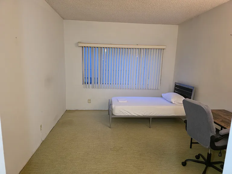 1739 Federal Ave #104 — Photo 1