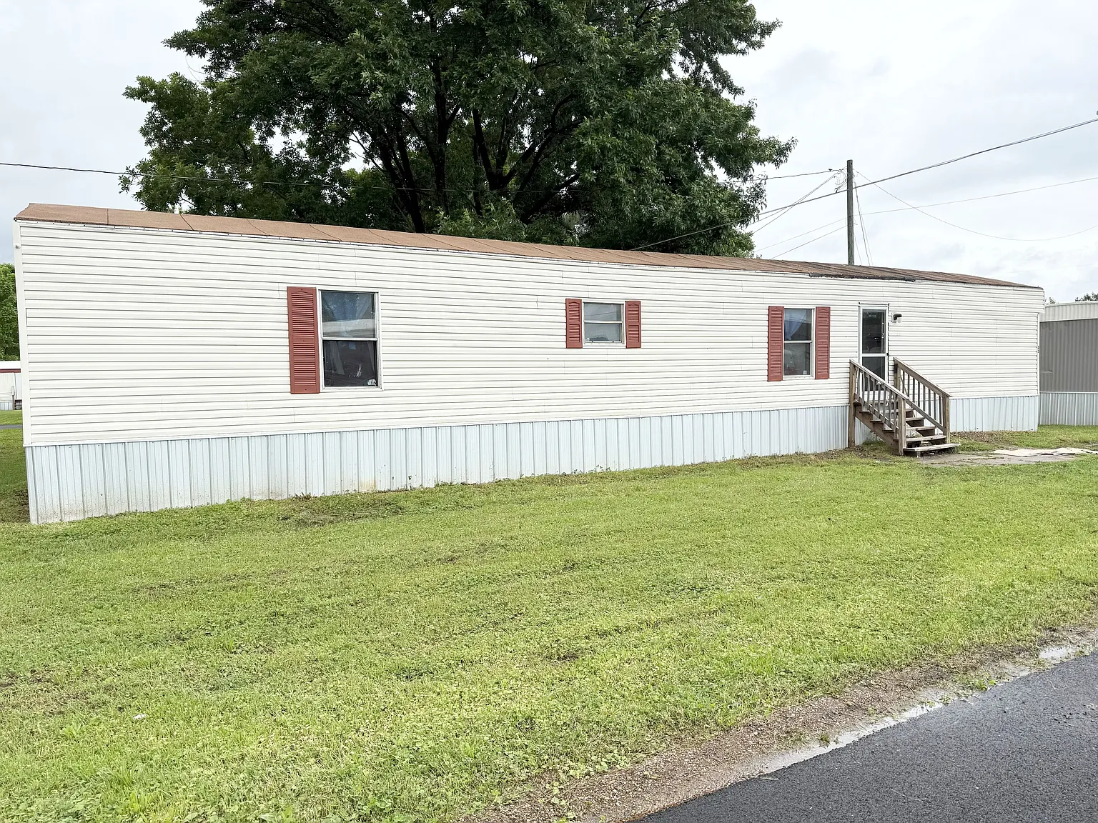 2 bed, $900 — Photo 1