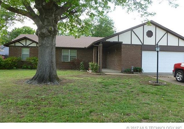 1st image of 225 Bel Aire Pl