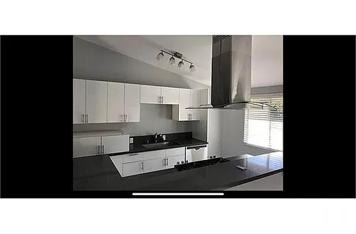 12212 Bradford Pl Photo 1