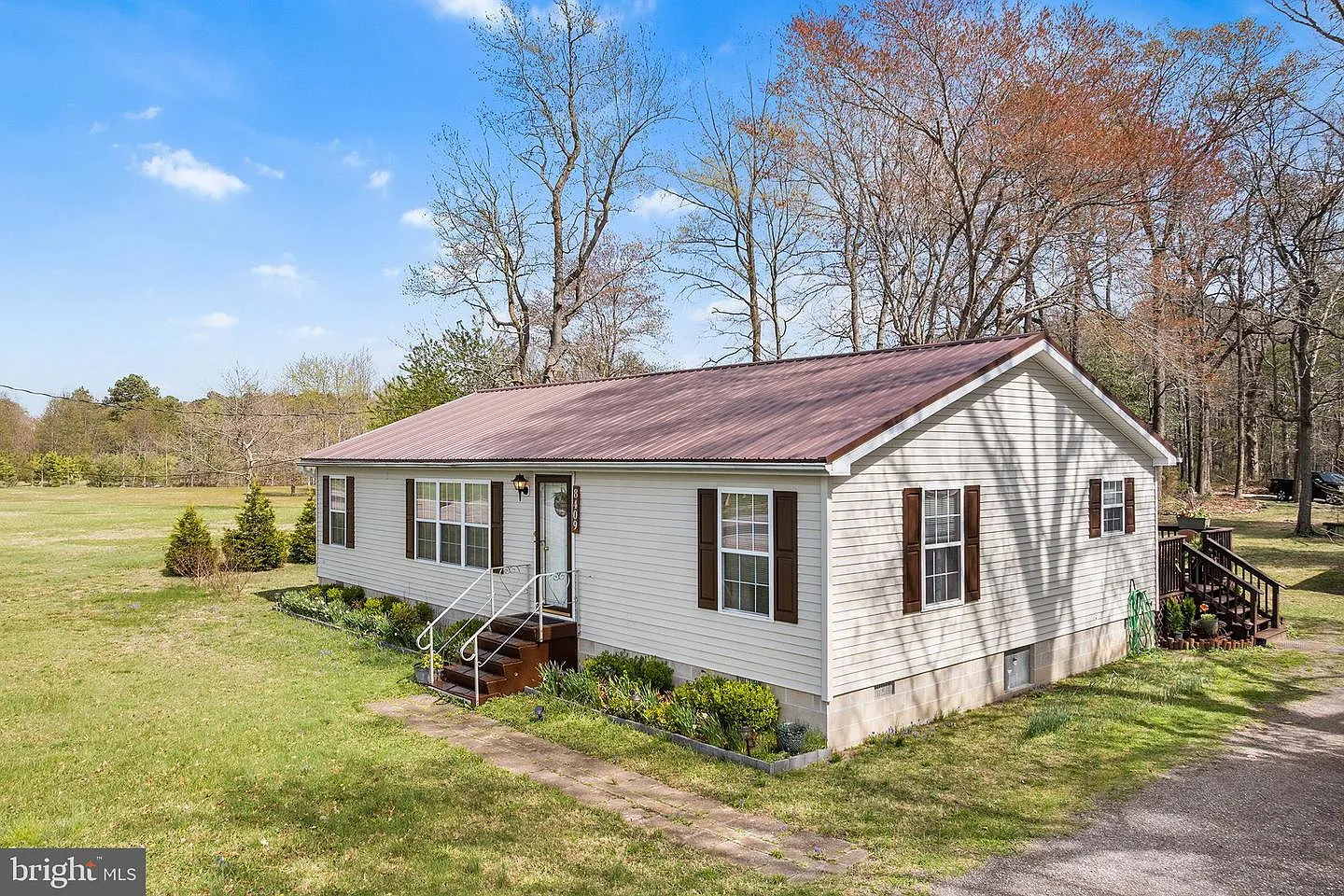 8409 Harmony Rd photo 1