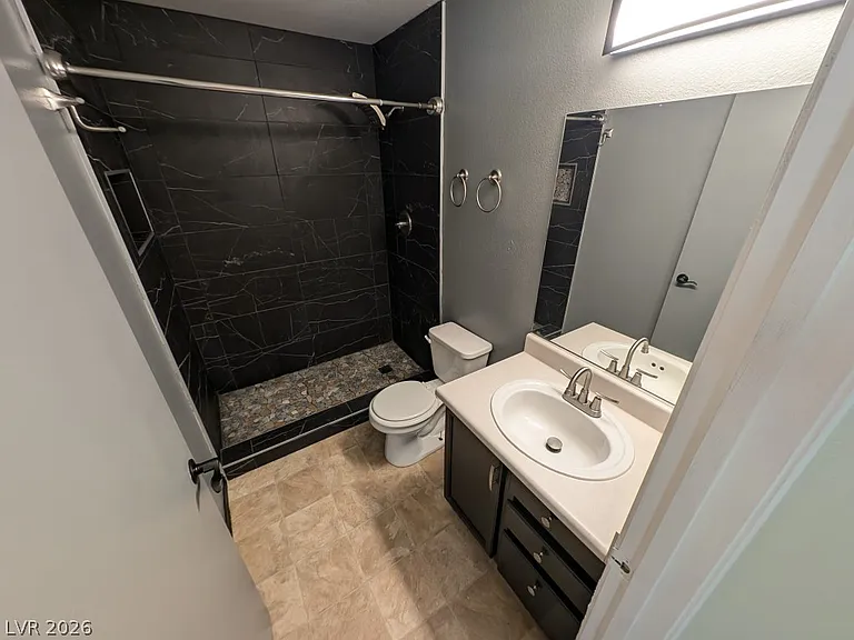 2520 Sierra Luna Ave #102 — Photo 15
