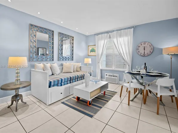 3030 Collins Ave APT 4E, Miami Beach, FL 33140