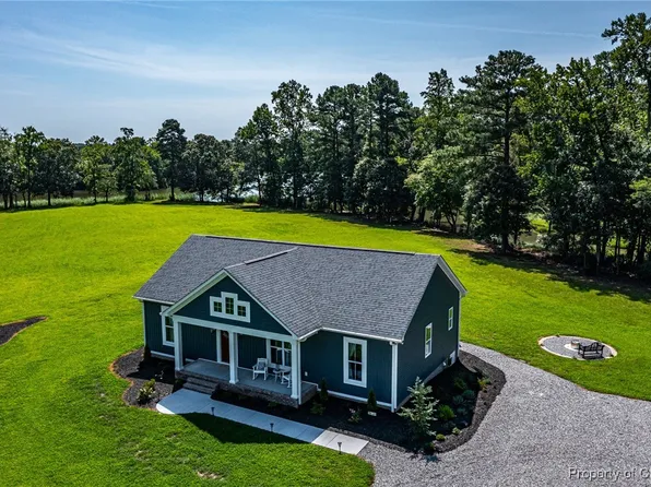 82 Minglewood Ln, Kilmarnock, VA 22482