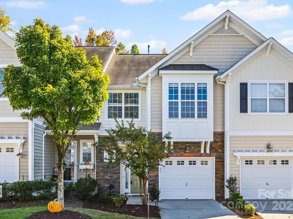 7410 Calhoun Falls Dr, Rock Hill, SC 29732