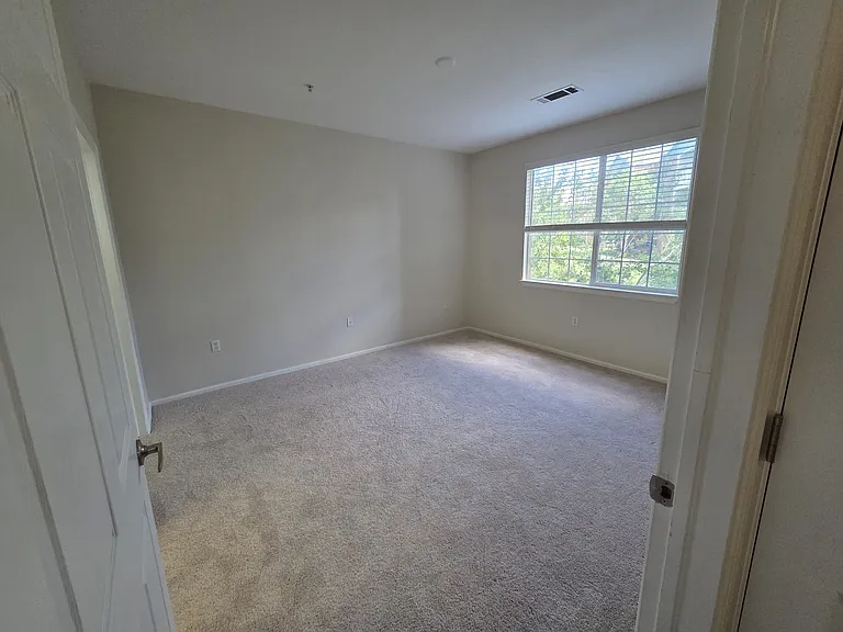 2682 S Cathay Way #204 — Photo 10