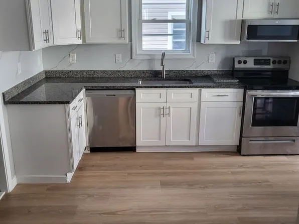 529 Warren St, Fall River, MA 02721