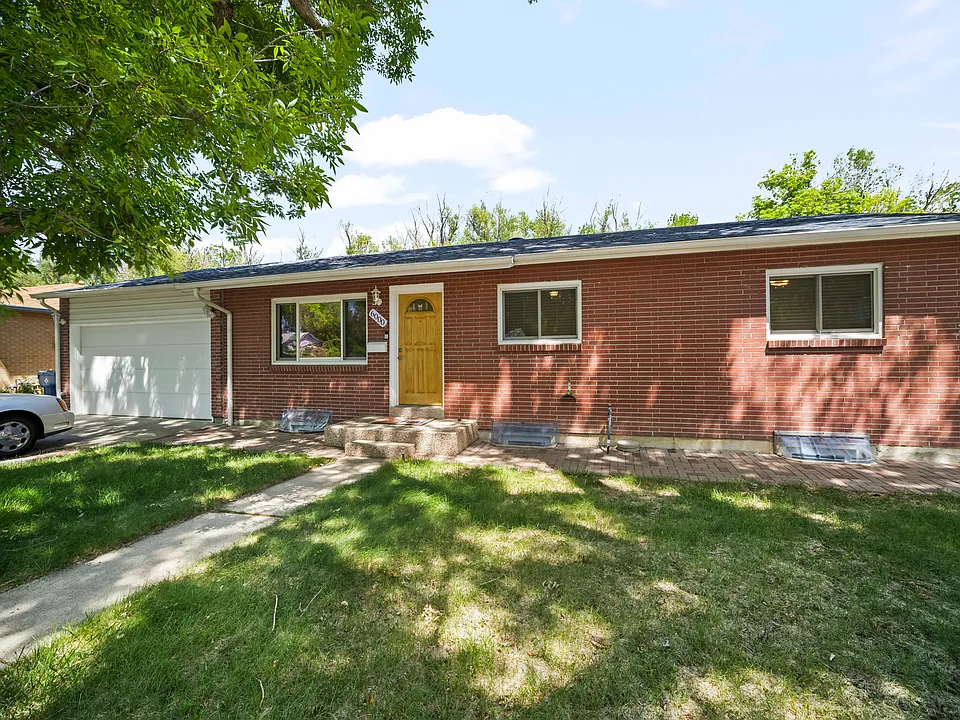 6000 Brooks Dr #1