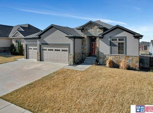 7337 Rachel Rd, Lincoln, NE 68516