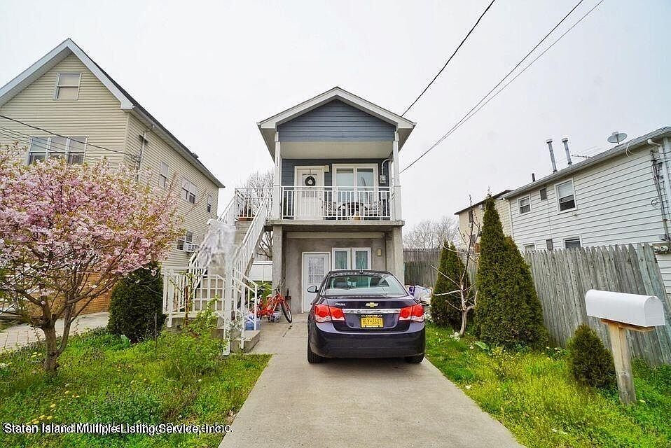 1st image of 111 Hett Ave