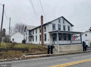 101 Schoolhouse Rd, Palmyra, PA 17078