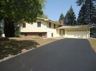 10314 Little Cir, Bloomington, MN 55437