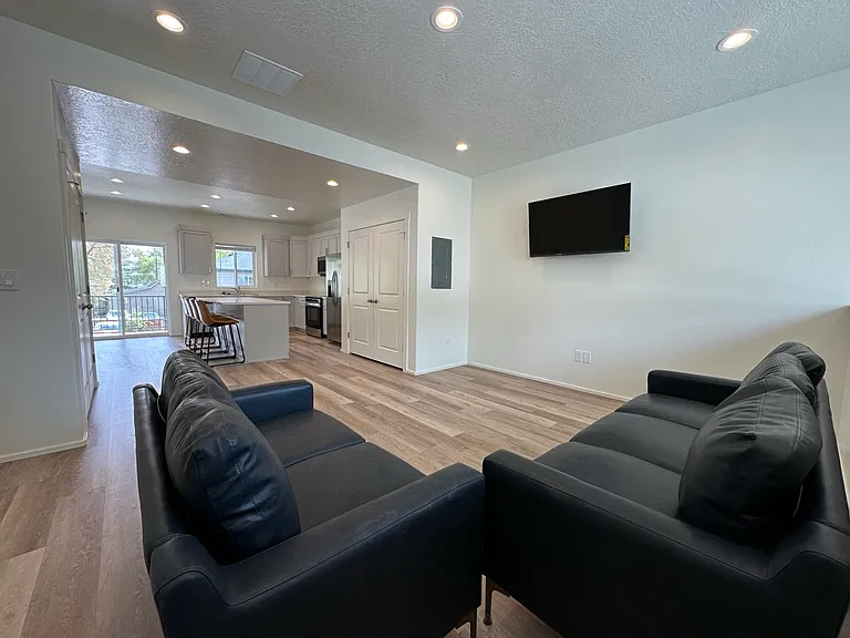 456 N 600 E — Photo 29
