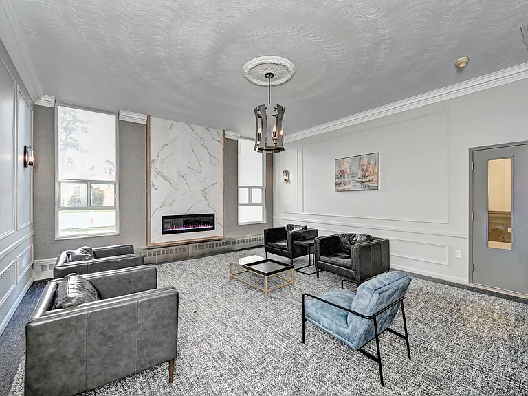11 Margaret Ave — Photo 11