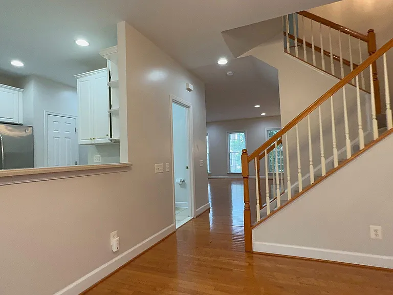9283 Laurel Ridge Crossing Rd — Photo 7