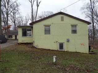 40 Ln 112b Turkey Lk, Lagrange, IN 46761