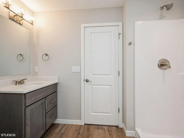 2773 Rookwood Ln — Photo 9