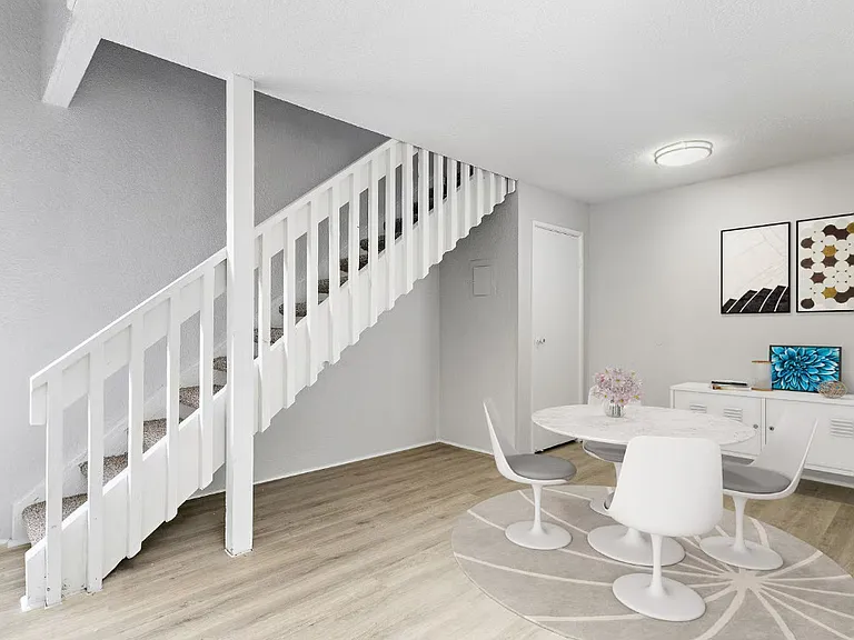 Hillcrest Estates — Photo 10