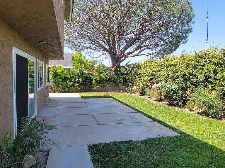 19326 Tomlee Ave — Photo 3